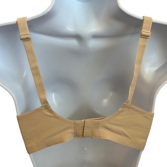 SEAMLESS V NECK NUDE BRA - Picture 2 of 4